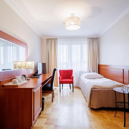 Hotel Cristal Park Tarnow Exterior photo