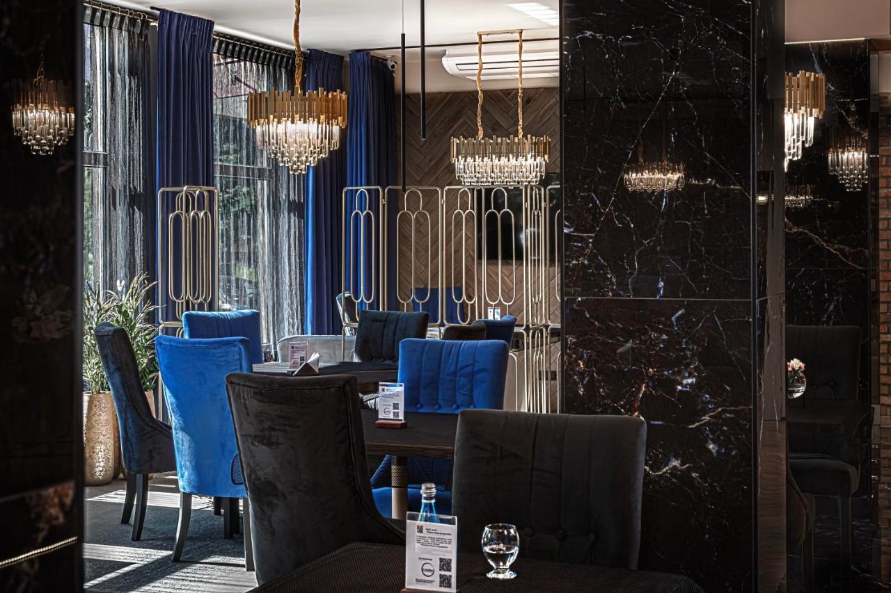 Hotel Cristal Park Tarnow Exterior photo