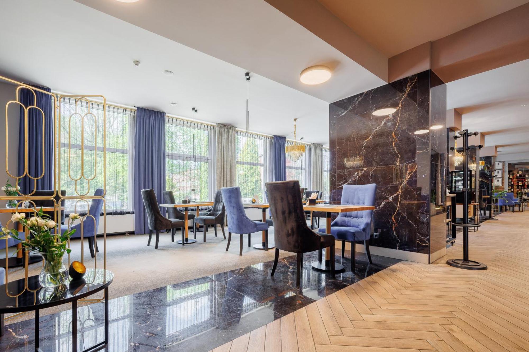 Hotel Cristal Park Tarnow Exterior photo