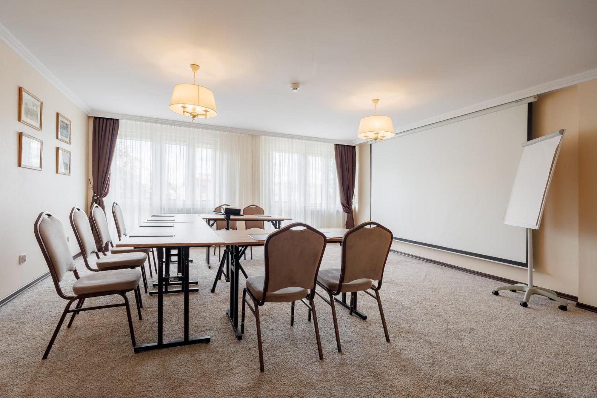 Hotel Cristal Park Tarnow Exterior photo