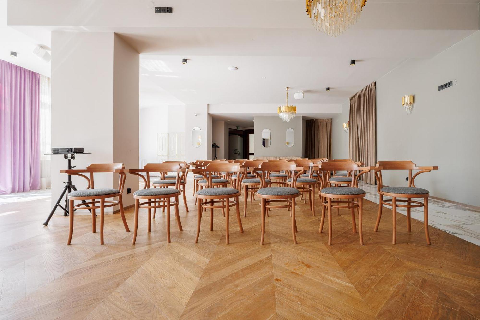 Hotel Cristal Park Tarnow Exterior photo